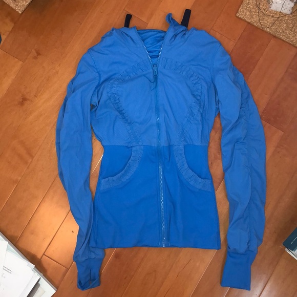 EUC Lululemon Reversible Dance Studio Jacket! - Picture 4 of 6
